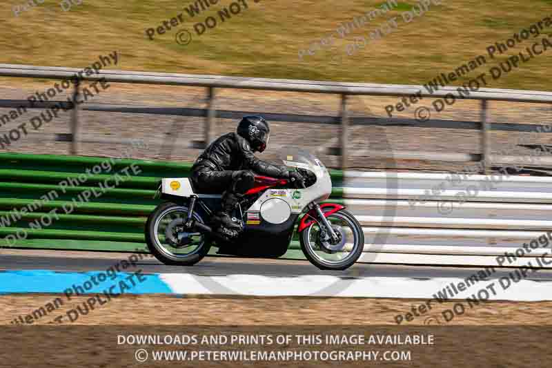 Vintage motorcycle club;eventdigitalimages;mallory park;mallory park trackday photographs;no limits trackdays;peter wileman photography;trackday digital images;trackday photos;vmcc festival 1000 bikes photographs